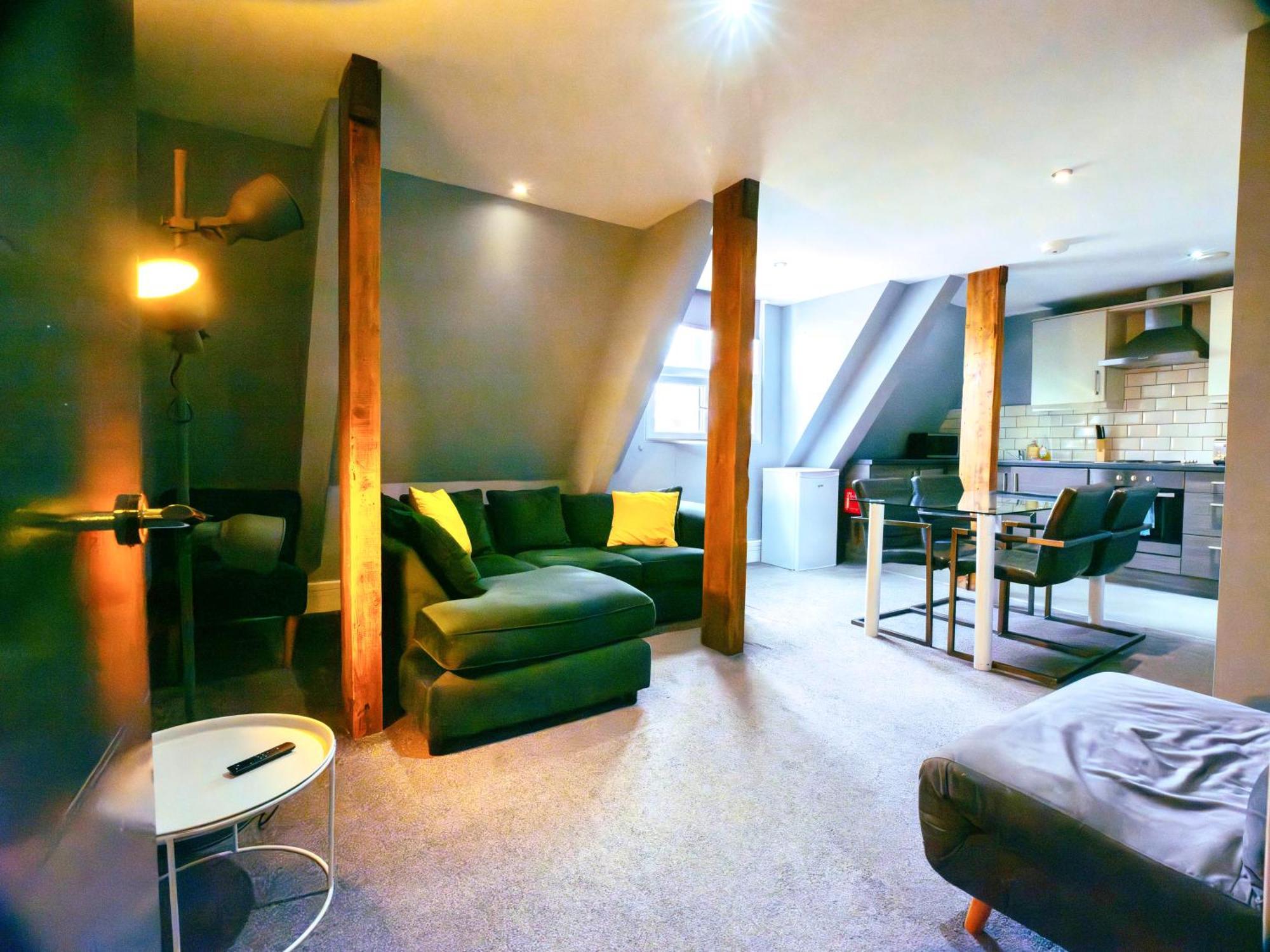 2 Bedroom Apartment In The Heart Of Newcastle - Spacious - Sleeps 7 Buitenkant foto