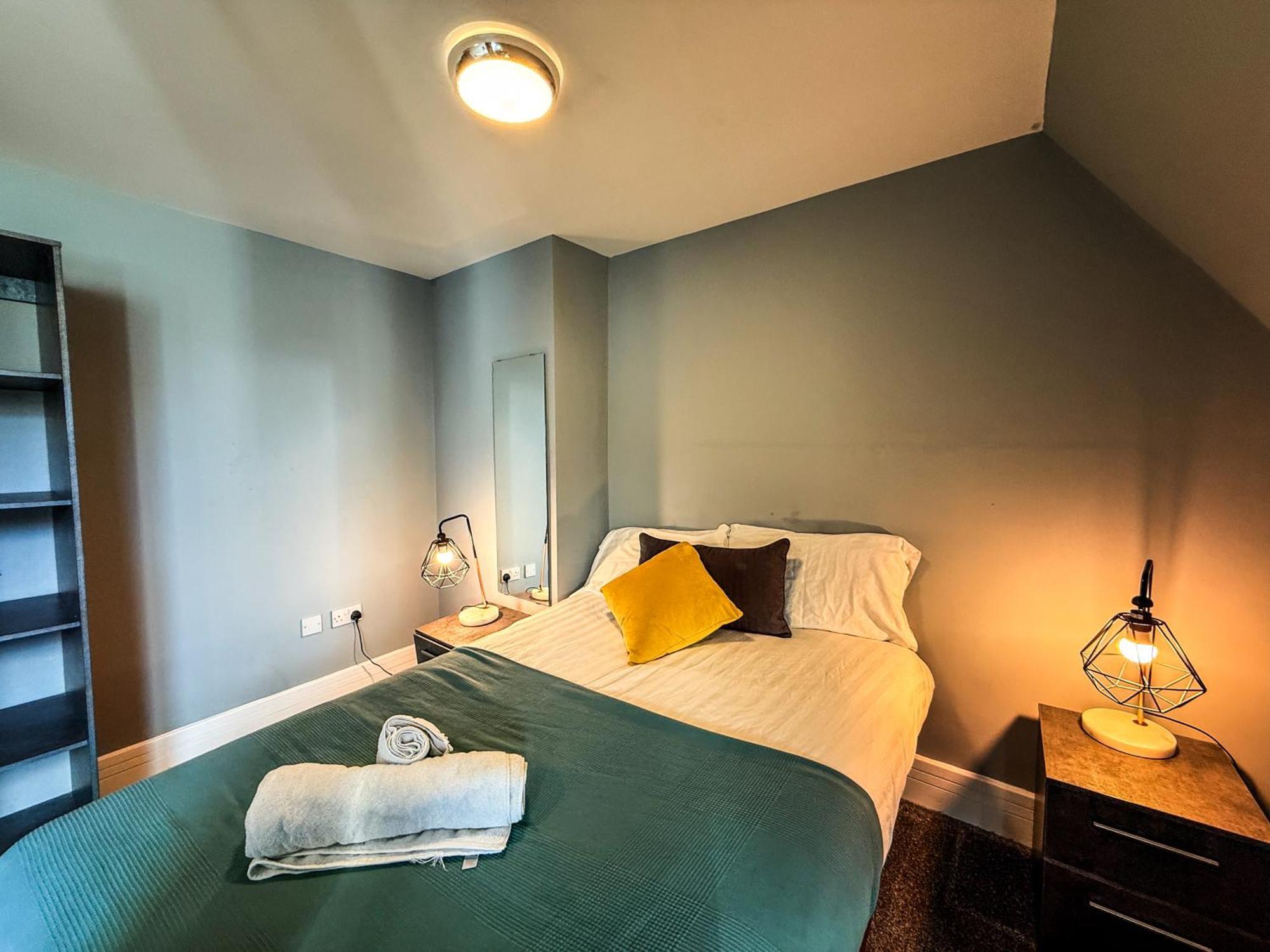 2 Bedroom Apartment In The Heart Of Newcastle - Spacious - Sleeps 7 Buitenkant foto