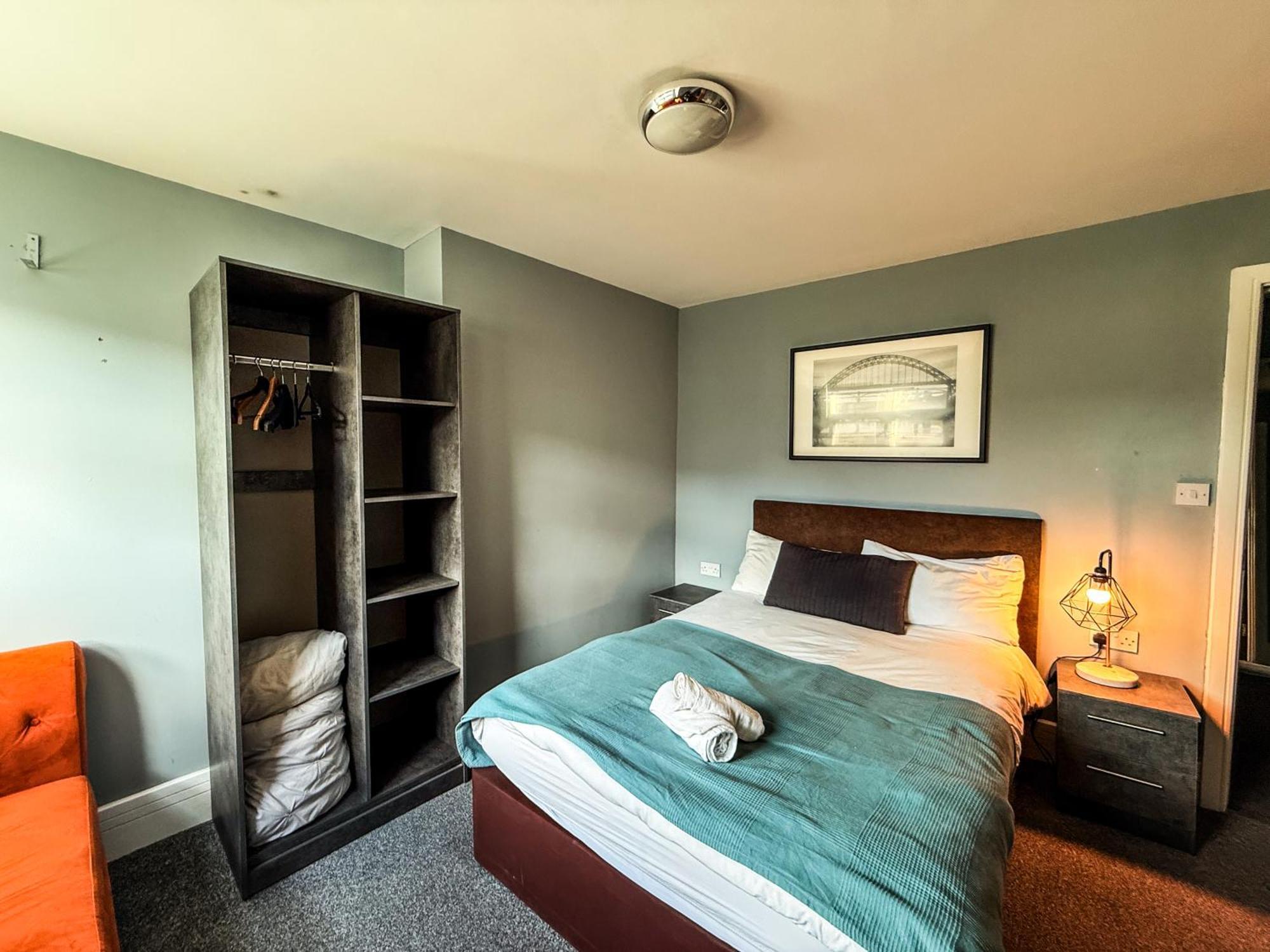 2 Bedroom Apartment In The Heart Of Newcastle - Spacious - Sleeps 7 Buitenkant foto